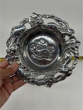 Vtg 2003 Arthur Court Embossed Bunny Rabbit Cabbage Aluminum Serving Bowl Easter